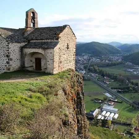 Maison Cantalou Holiday home Massiac