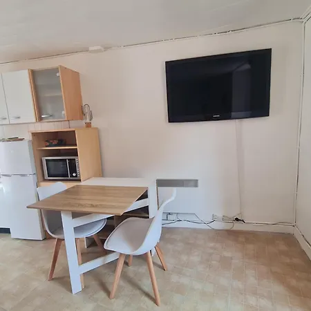 Holiday home Maison Cantalou Massiac
